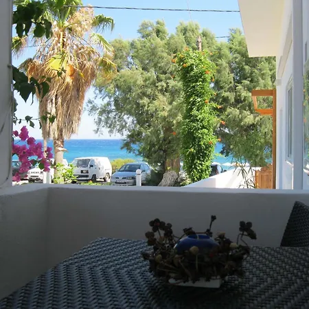 Apartment Seaside Studios Kirania *