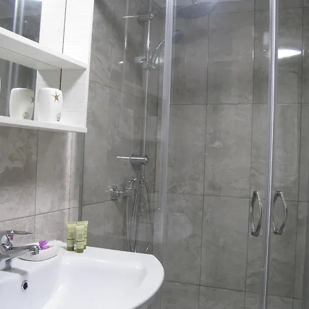 Seaside Kirania شقة